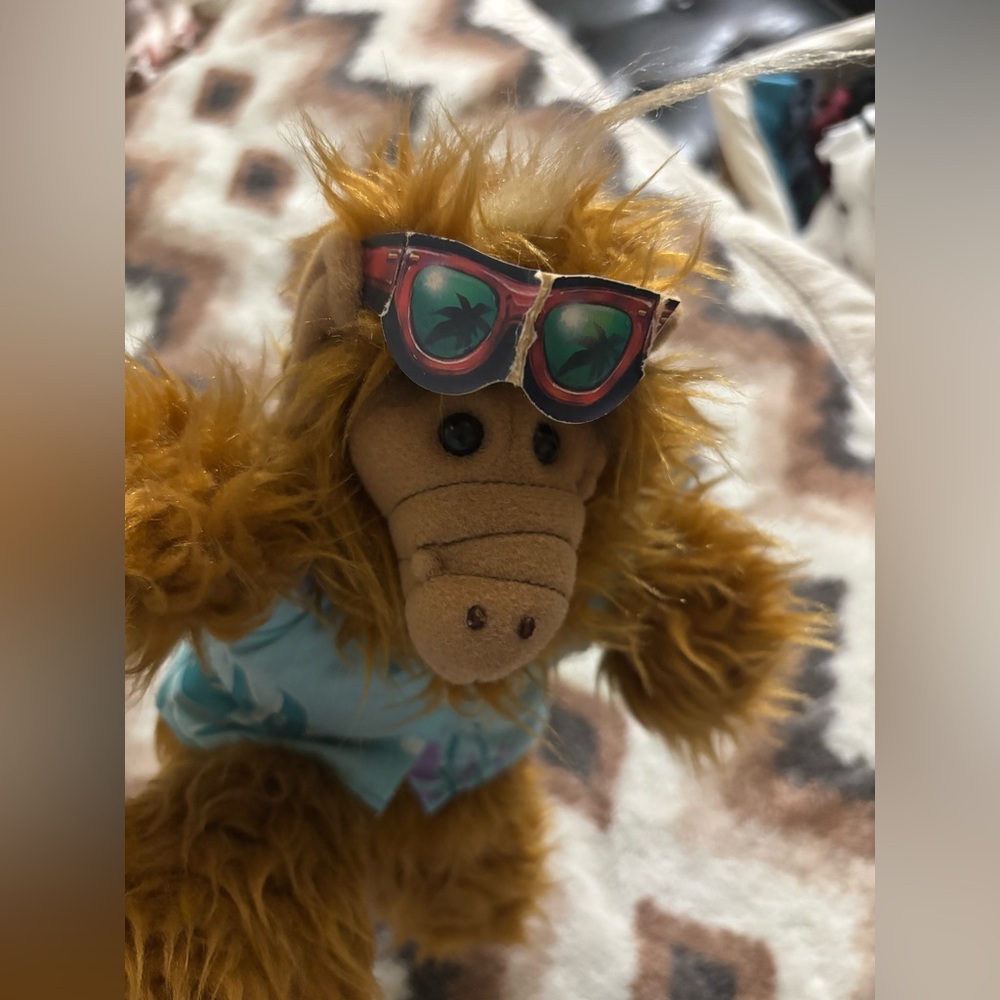 Alf Hand Puppet - Picture 3 of 4